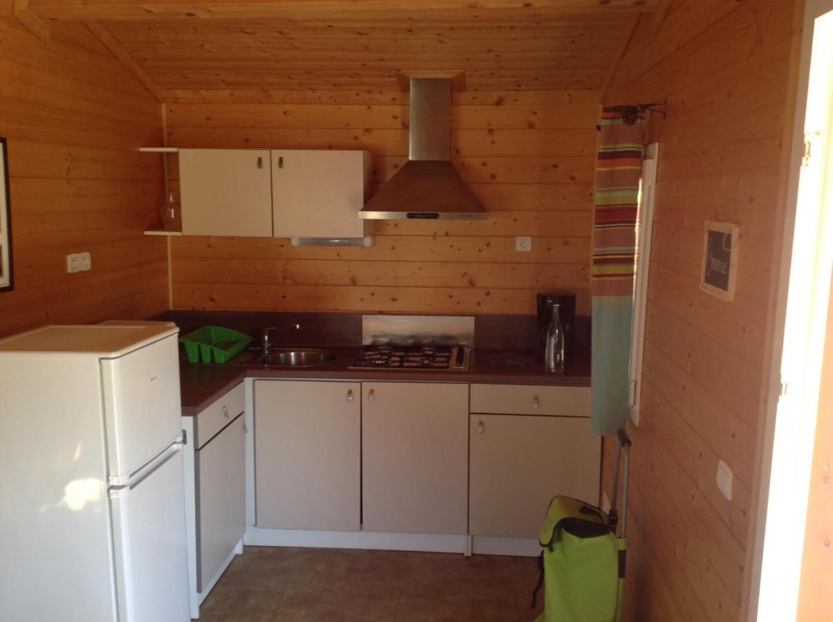 Camping Le Pont D'Allagnon Lempdes sur Allagnon Exteriör bild