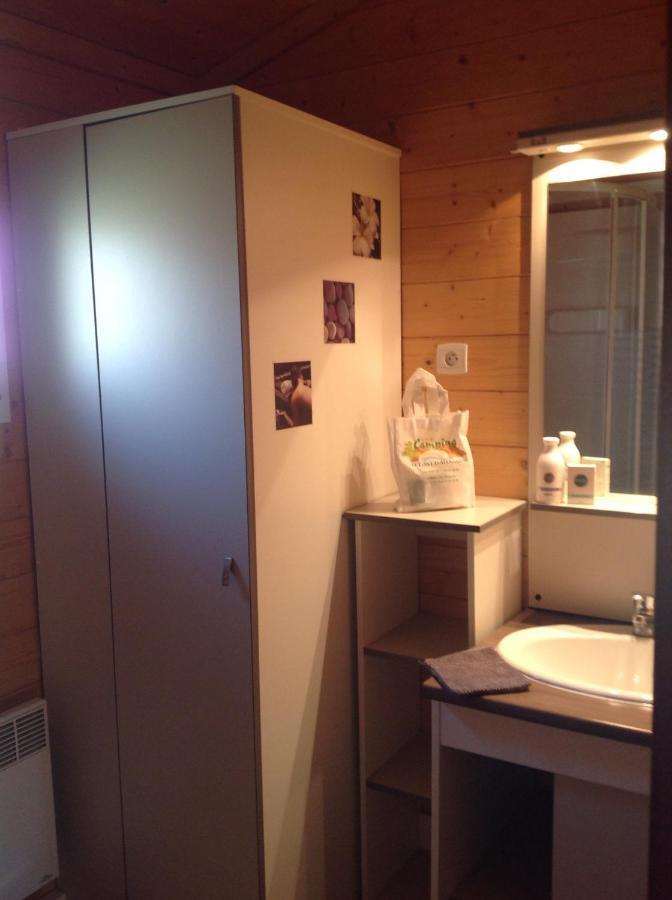 Camping Le Pont D'Allagnon Lempdes sur Allagnon Exteriör bild